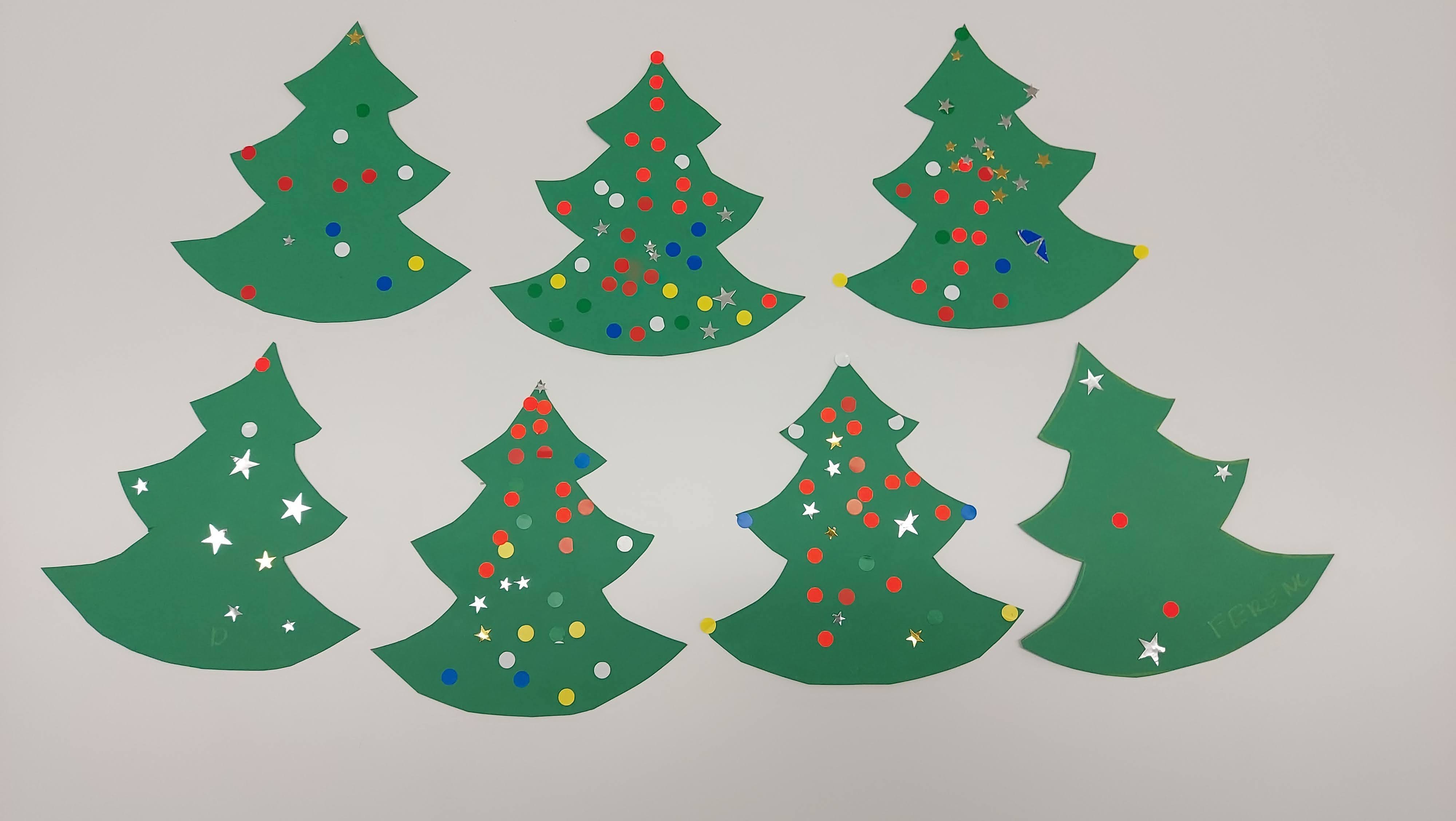 Szeretetben, egészségben és csodás élményekben gazdag ünnepeket kívánunk mindenkinek!